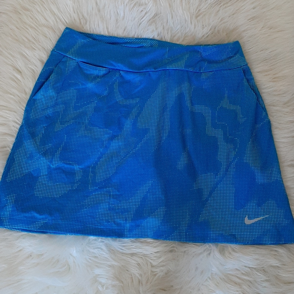 NIKE teal skort